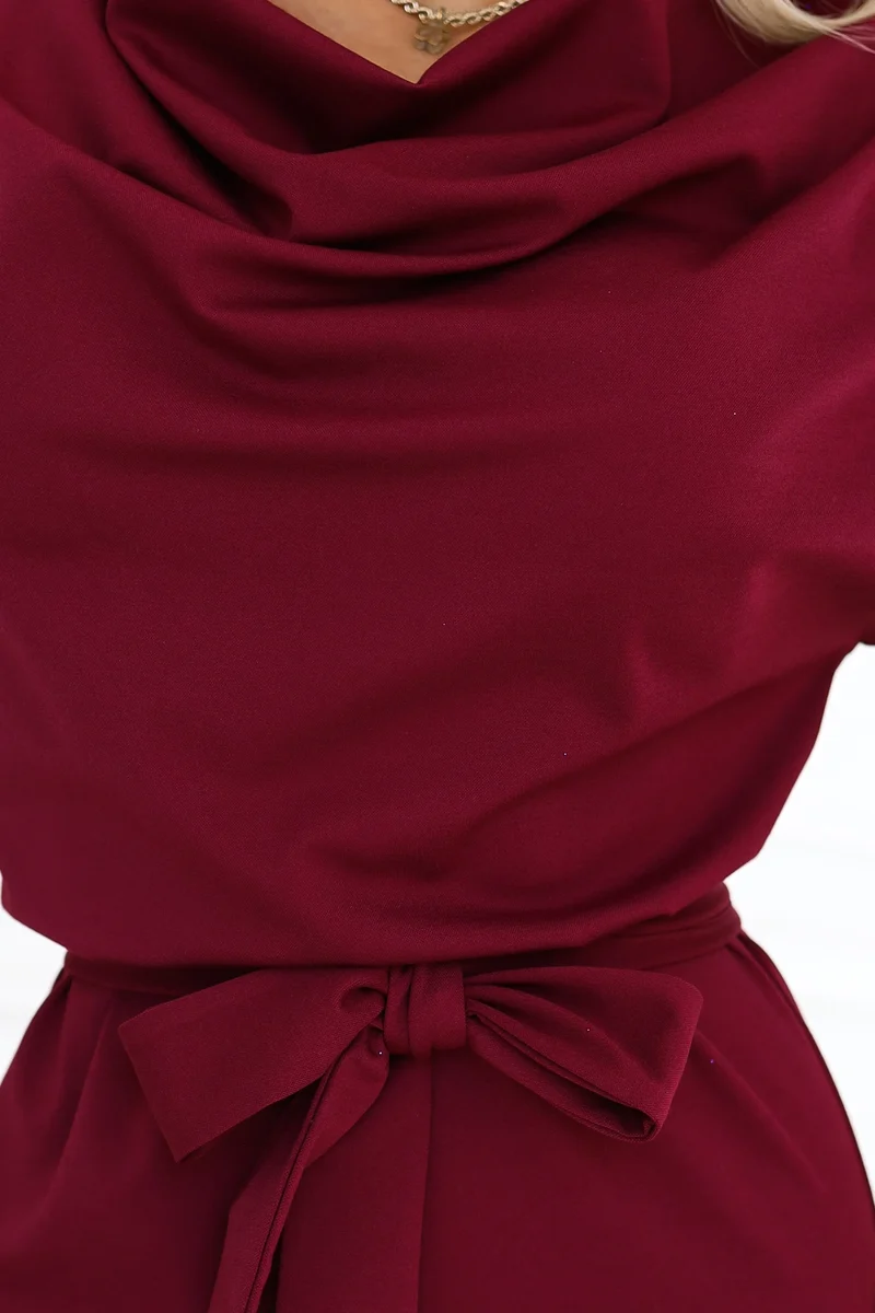 Burgunder Minikleid mit Wasserfall-Ausschnitt
