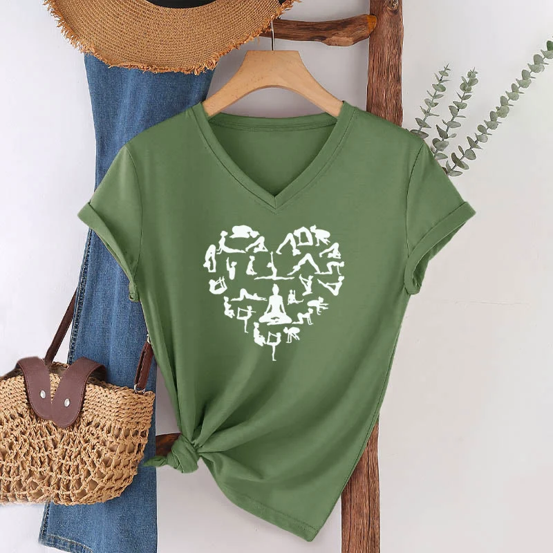 Olivenorma Herzförmiges Damen-T-Shirt mit V-Ausschnitt und Silhouette aller Yoga-Posen