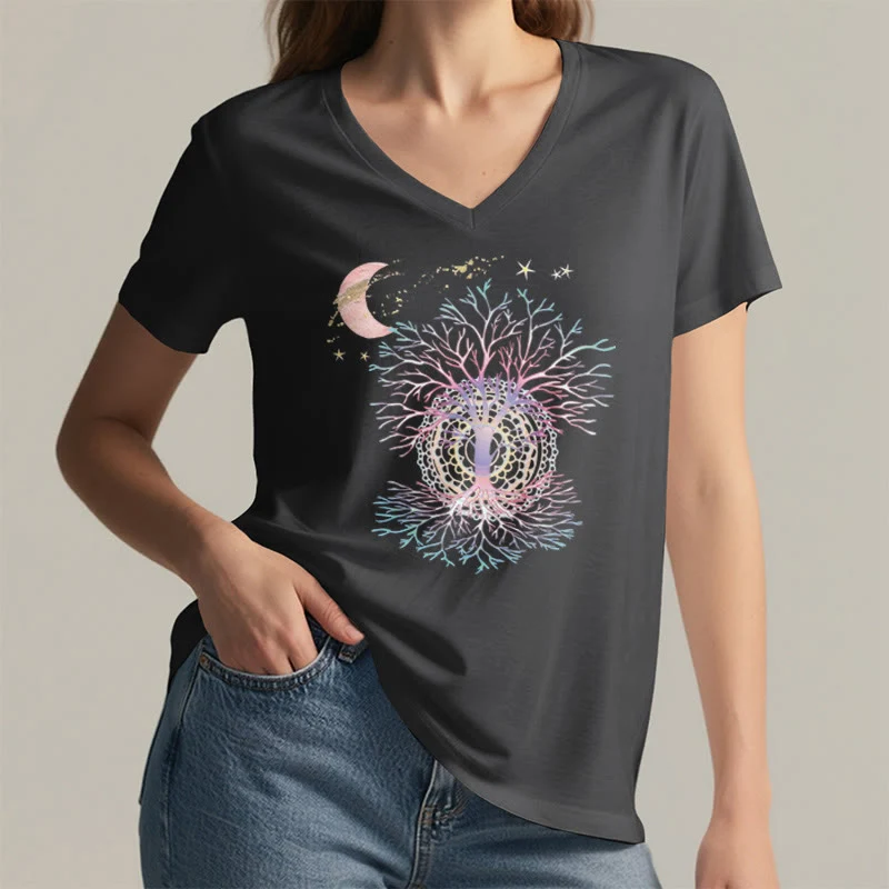 Olivenorma Boho Halbmond Stern Galaxie Baum des Lebens Grafik Damen V-Ausschnitt T-Shirt