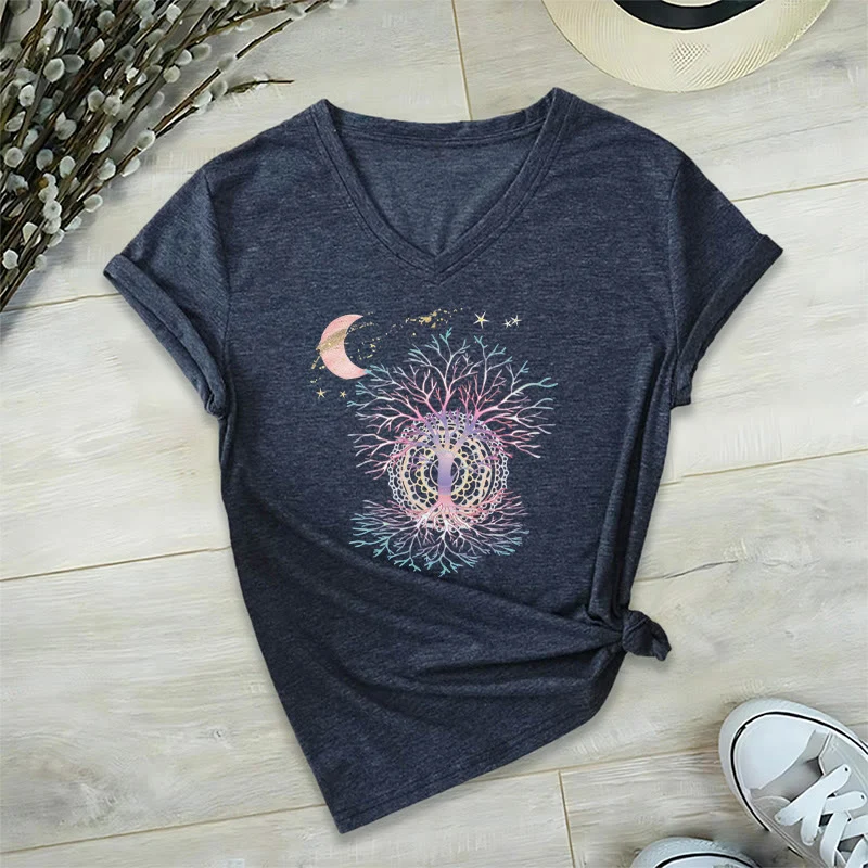 Olivenorma Boho Halbmond Stern Galaxie Baum des Lebens Grafik Damen V-Ausschnitt T-Shirt