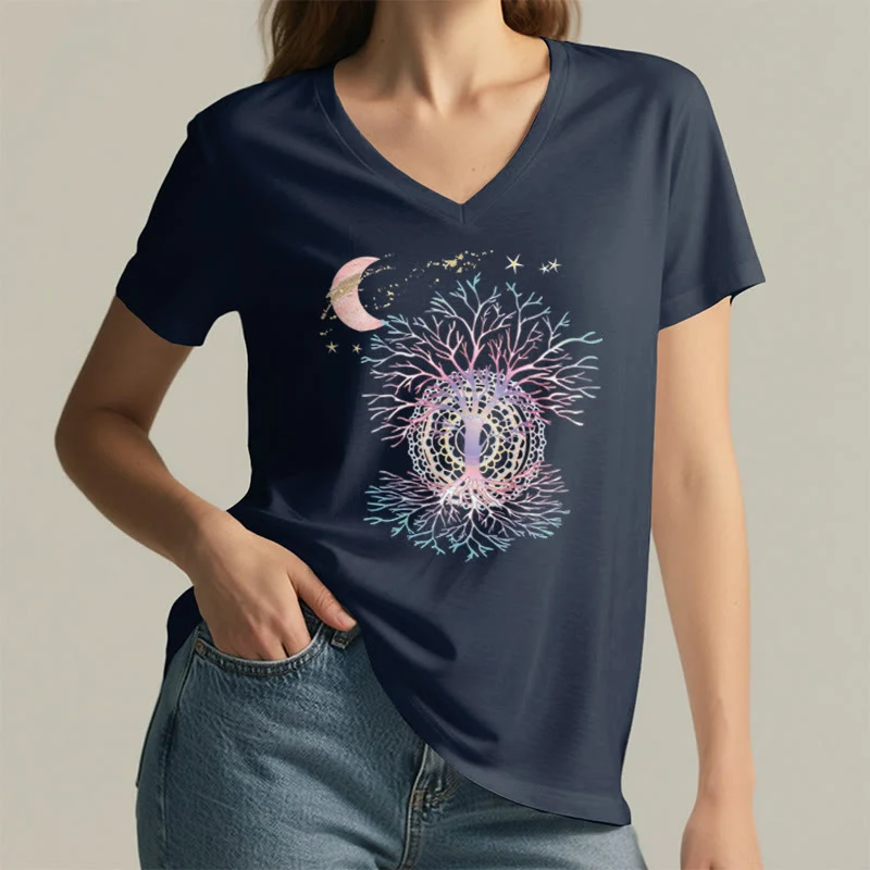 Olivenorma Boho Halbmond Stern Galaxie Baum des Lebens Grafik Damen V-Ausschnitt T-Shirt