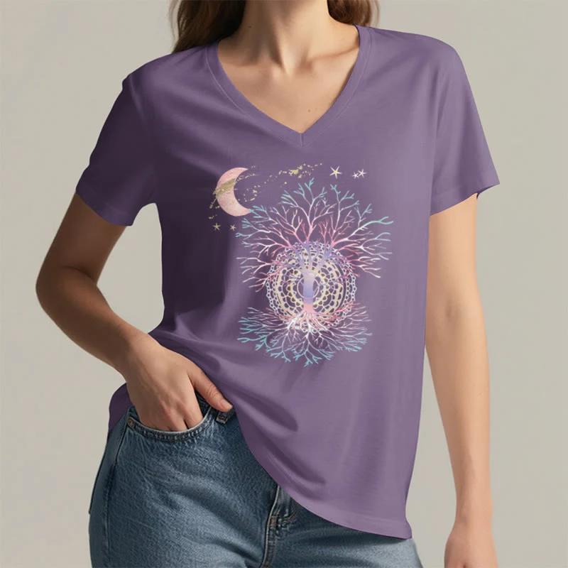 Olivenorma Boho Halbmond Stern Galaxie Baum des Lebens Grafik Damen V-Ausschnitt T-Shirt