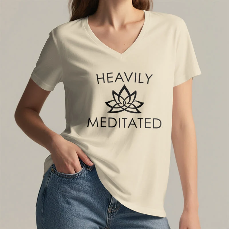Olivenorma Damen-T-Shirt mit minimalistischem Lotusblumen-Motiv und V-Ausschnitt