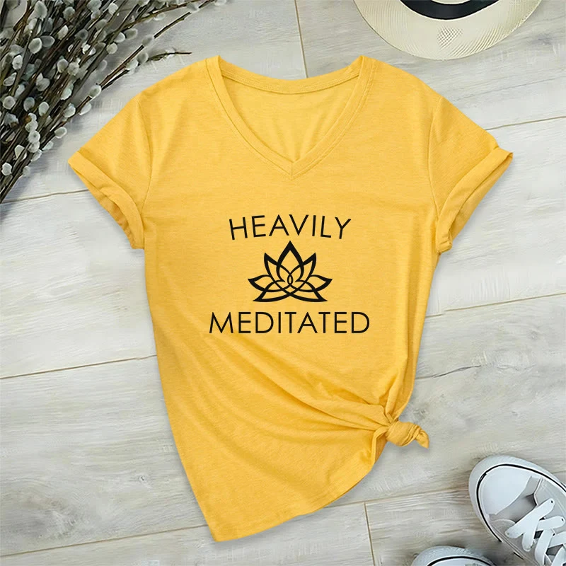 Olivenorma Damen-T-Shirt mit minimalistischem Lotusblumen-Motiv und V-Ausschnitt