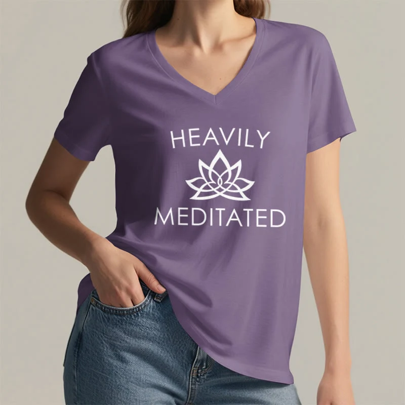 Olivenorma Damen-T-Shirt mit minimalistischem Lotusblumen-Motiv und V-Ausschnitt