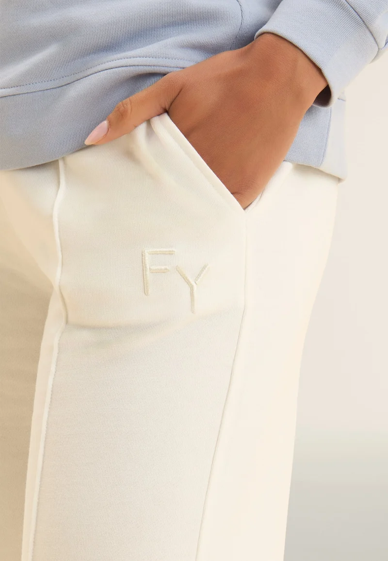 Wide-leg athletic trousers and embroidery logo - Egret White