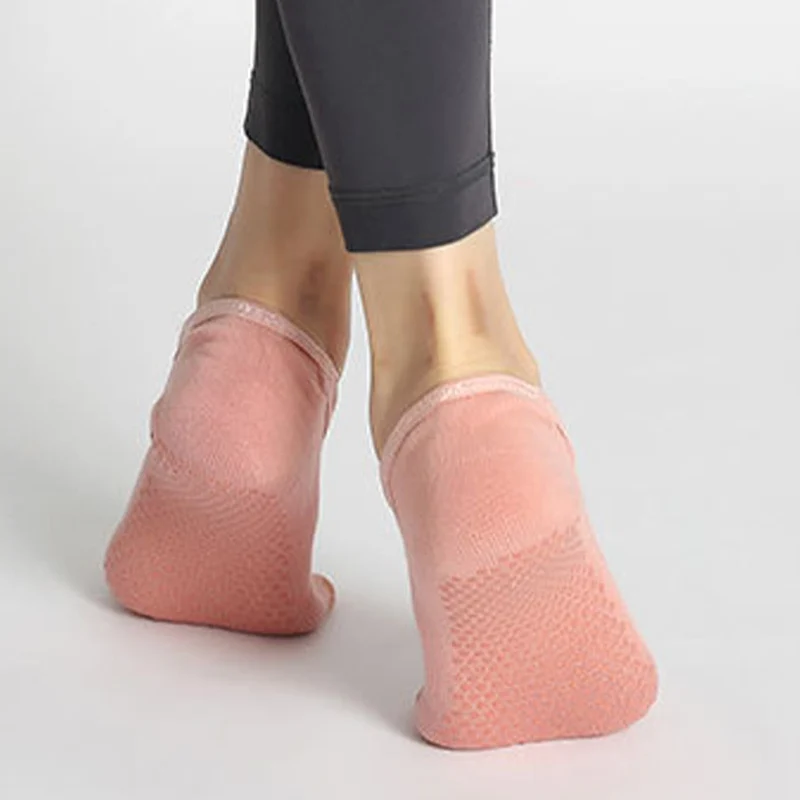 Olivenorma Yoga-Socken für Damen mit verbesserter Traktion, gekreuzten Riemen, offener Zehenpartie und rutschfester Oberfläche