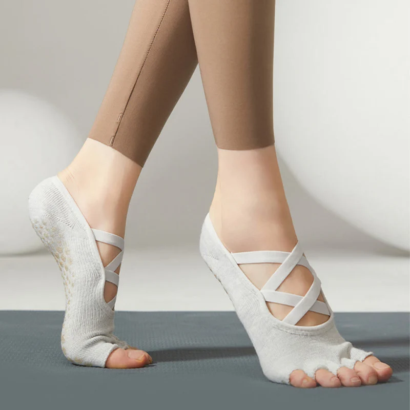 Olivenorma Anti-Rutsch-Socken mit gekreuzten Riemen für Yoga, Pilates & Barre – Damen-Yogasocken