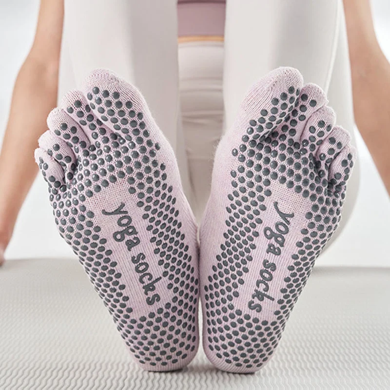 Olivenorma Multi-Sport Fünf-Zehen-Socken mit rutschfester Oberfläche und offener Seite, Damen-Yoga-Socken