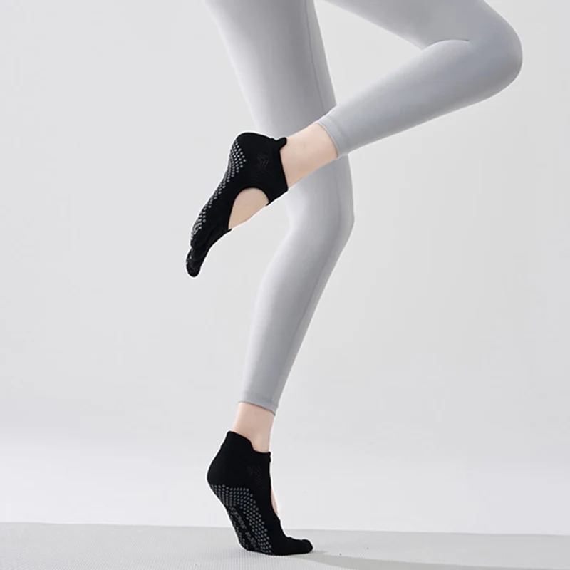 Olivenorma Multi-Sport Fünf-Zehen-Socken mit rutschfester Oberfläche und offener Seite, Damen-Yoga-Socken