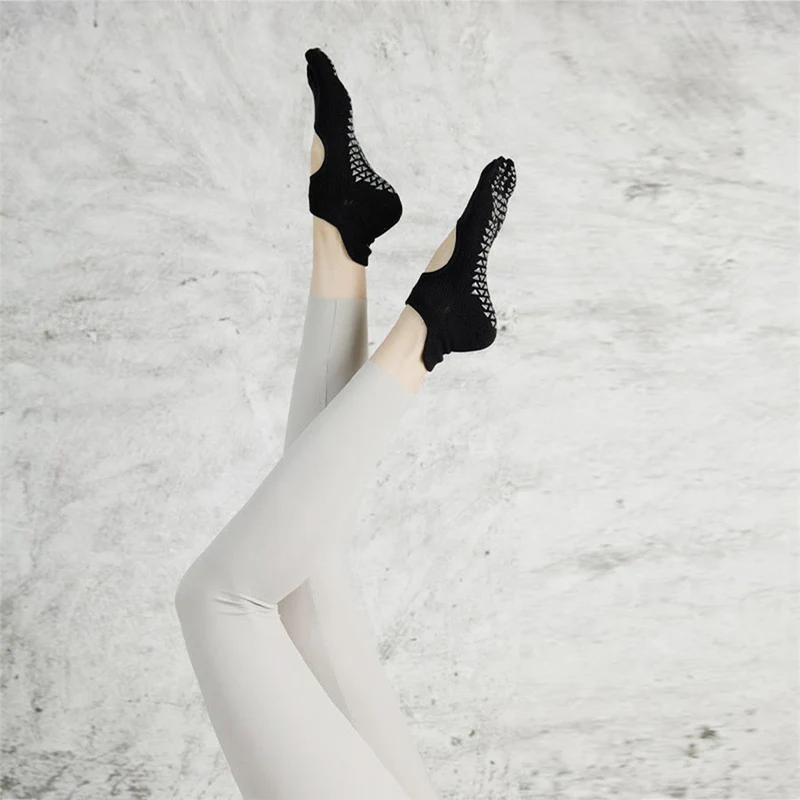 Olivenorma Multi-Sport Fünf-Zehen-Socken mit rutschfester Oberfläche und offener Seite, Damen-Yoga-Socken