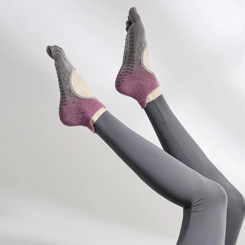 Olivenorma Multi-Sport Fünf-Zehen-Socken mit rutschfester Oberfläche und offener Seite, Damen-Yoga-Socken