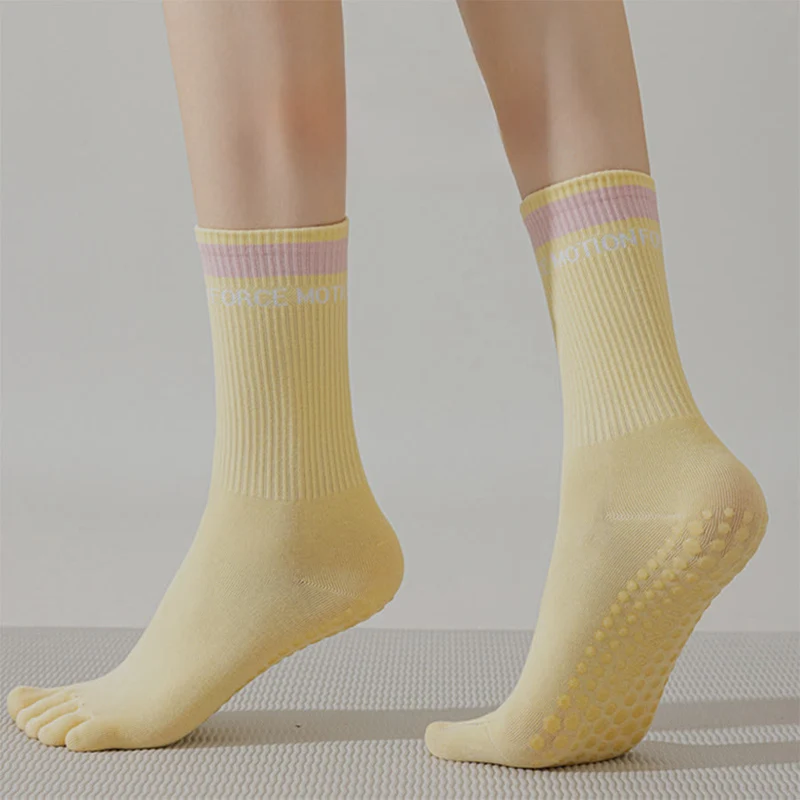 Olivenorma Secure-Fit Fünf-Zehen-Socken mit rutschfestem, kontrastfarbenem Bündchen für Damen – Yoga-Socken