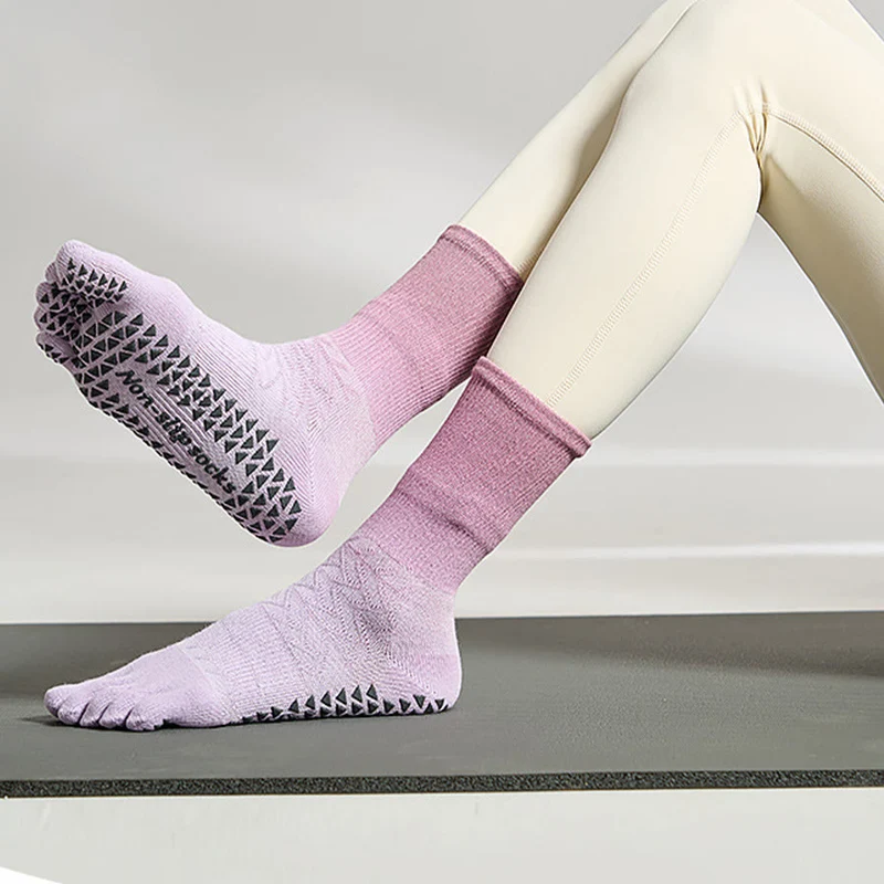 Olivenorma Stylische Batik-Zehensocken mit rutschfester Oberfläche für Indoor-Workouts, Damen-Yogasocken