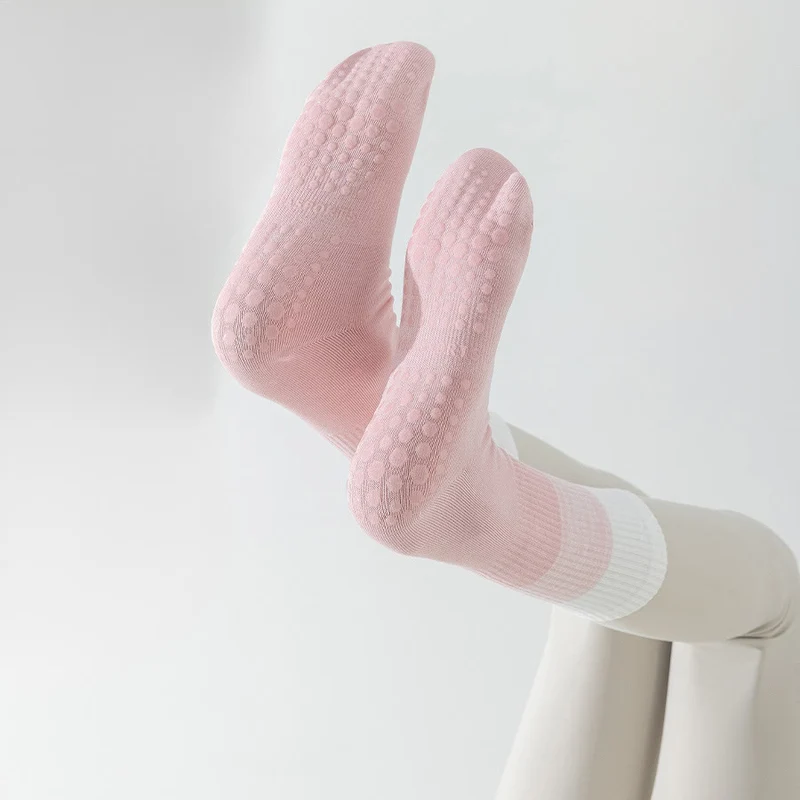 Olivenorma Zweifarbige, knöchellange, rutschfeste Yoga-Socken mit Silikonnoppen für Damen