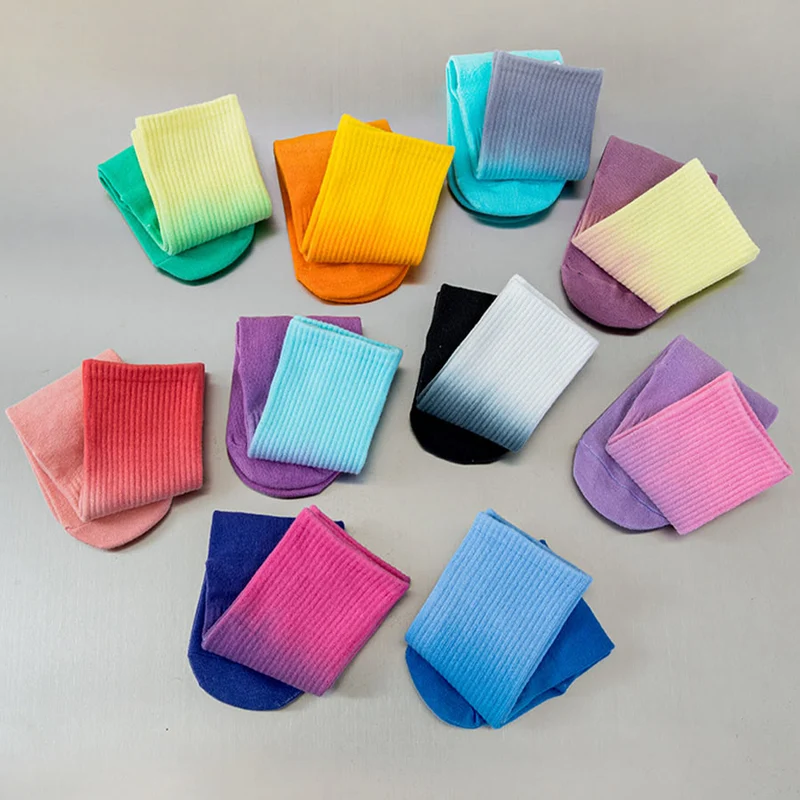Olivenorma Yoga-Socken für Damen, Crew-Länge, rutschfest, mit Silikonsohle und Farbverlauf