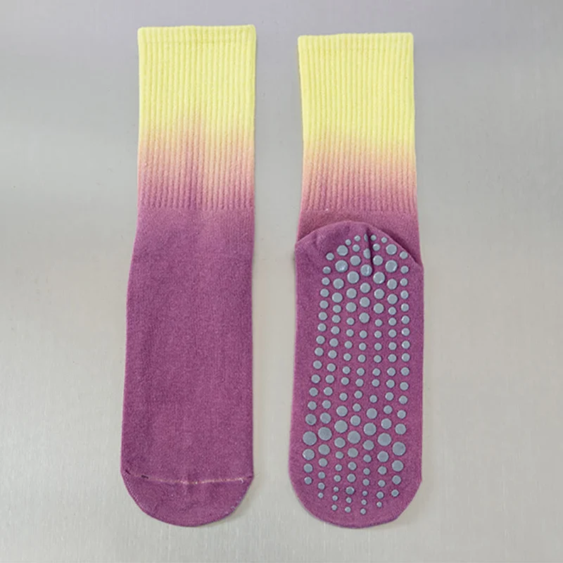 Olivenorma Yoga-Socken für Damen, Crew-Länge, rutschfest, mit Silikonsohle und Farbverlauf