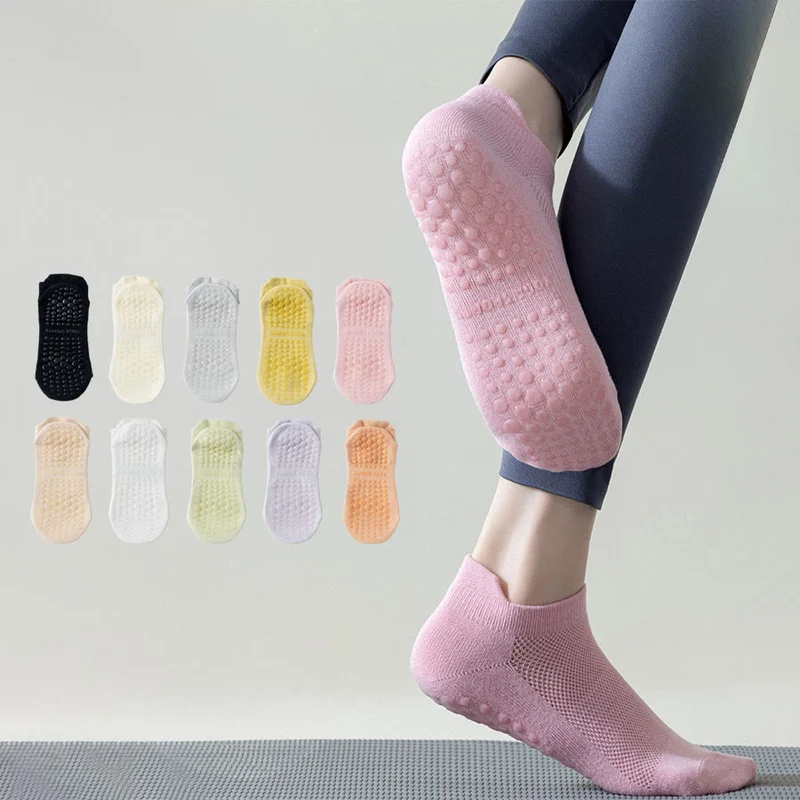 Olivenorma Socken mit durchgehender, rutschfester Sohle für Indoor-Fitness und Yoga – Damensocken