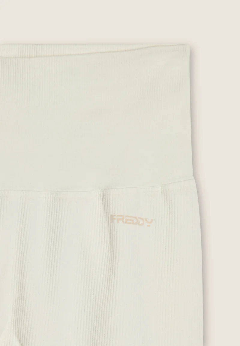 Seamless Ribbed Push-Up High Waist Skinny 7/8 Leggings - Cannoli Cream White - Made in Italy