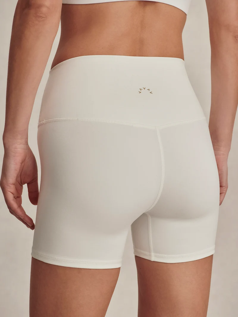 Freesoft High Rise Short 4