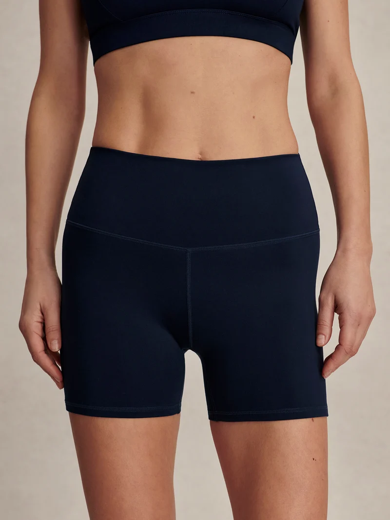 Freesoft High Rise Short 4