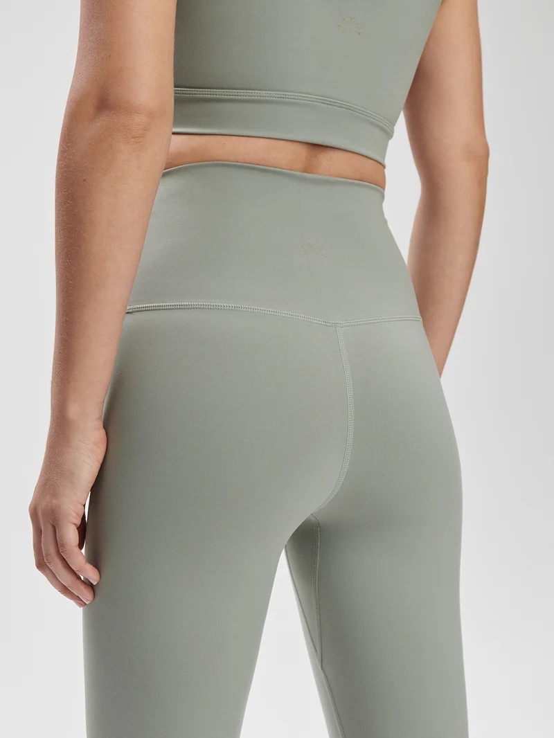 FreeSoft High Rise Legging 27