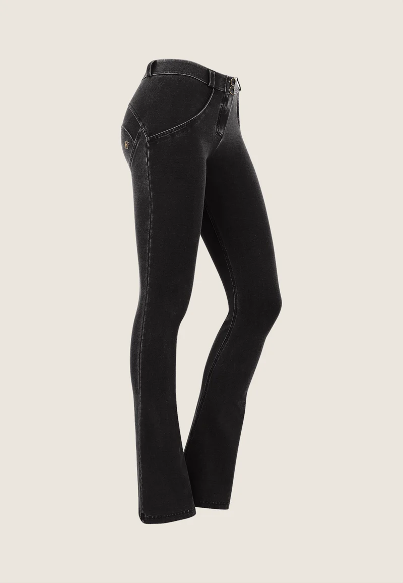 WR.UP Push-Up Regular Waist Mini Flare Denim Jeans - Denim Black - Black Seam