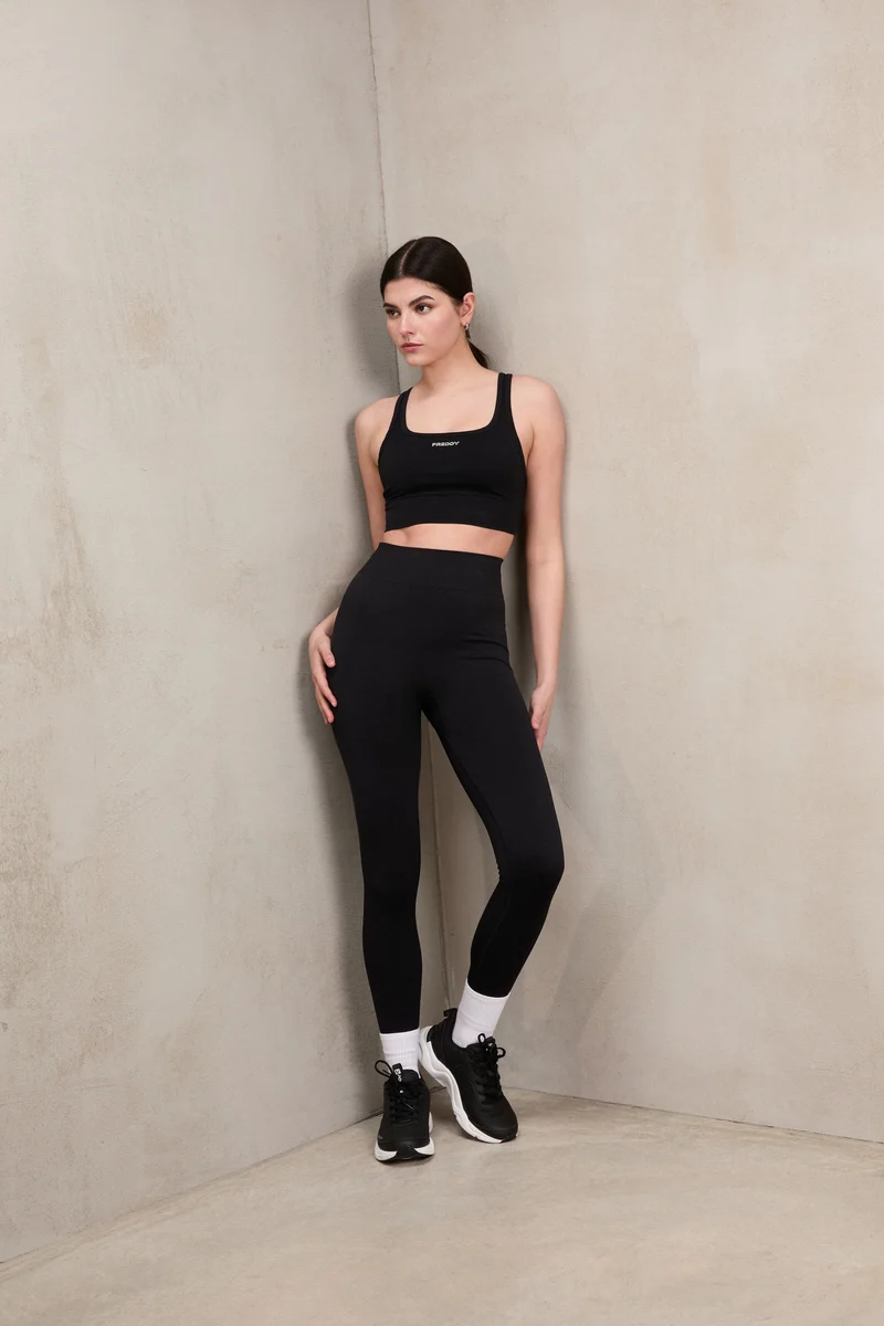 Seamless Sport Top Medium Support Round Neck - Black