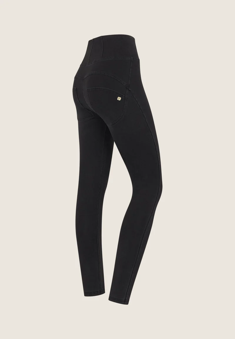 WR.UP Push-Up Super High Waist Skinny Denim Jeans - Denim Black - Black Seam