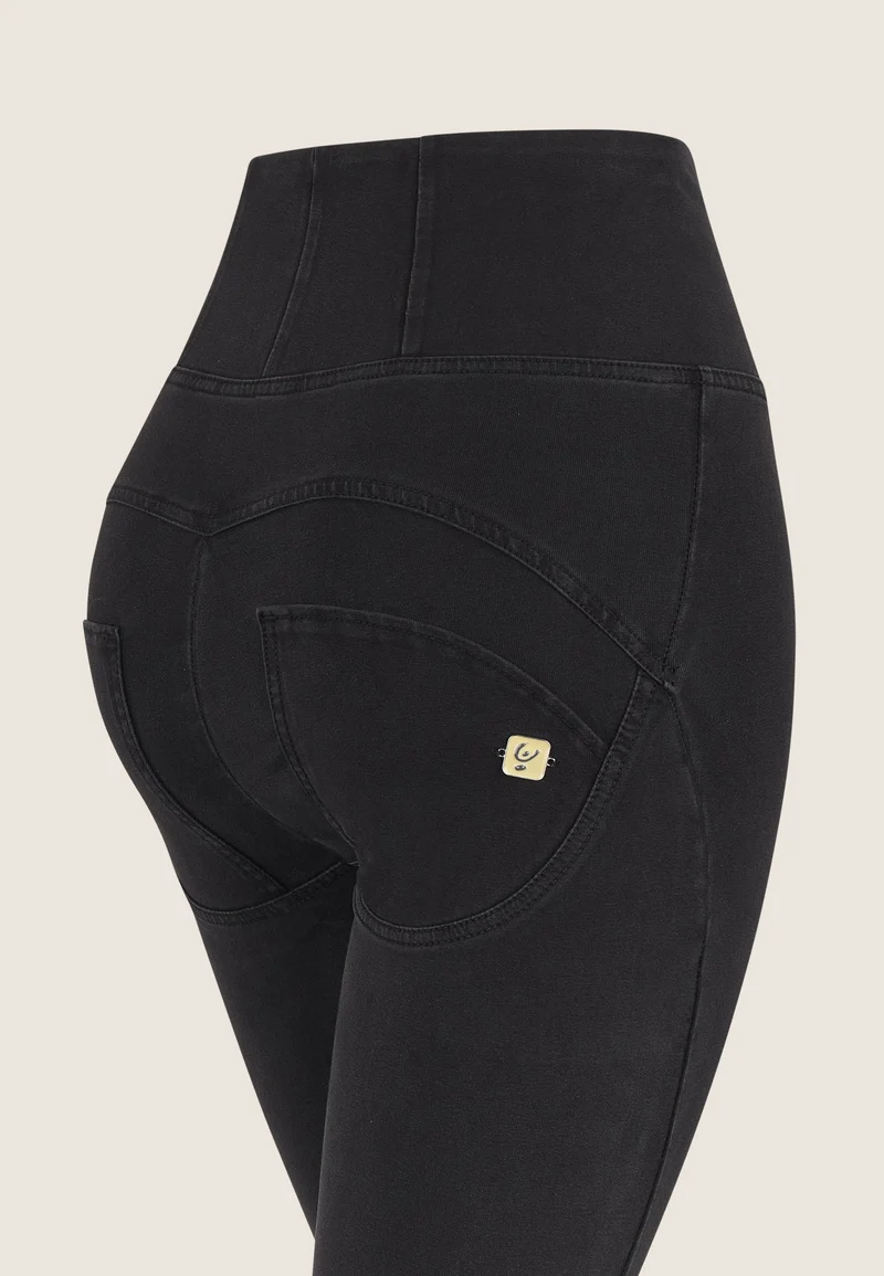 WR.UP Push-Up Super High Waist Skinny Denim Jeans - Denim Black - Black Seam