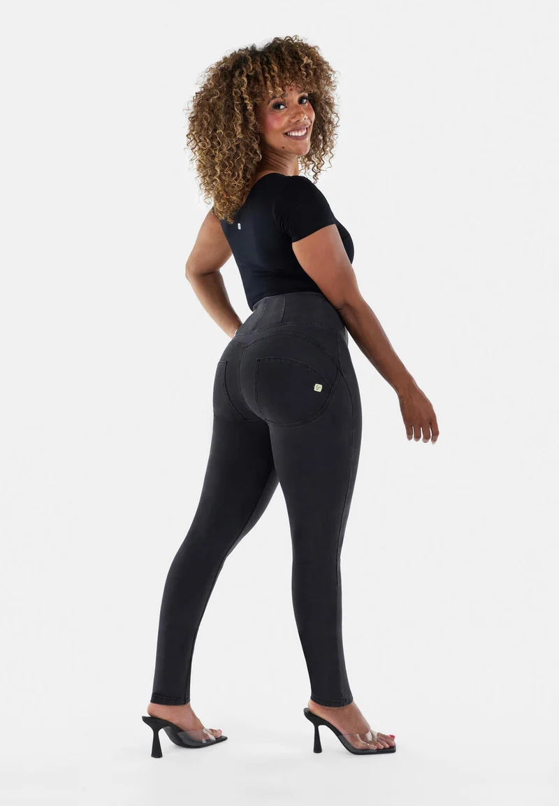 WR.UP Push-Up High Waist Skinny Denim Jeans - Denim Black - Black Seam