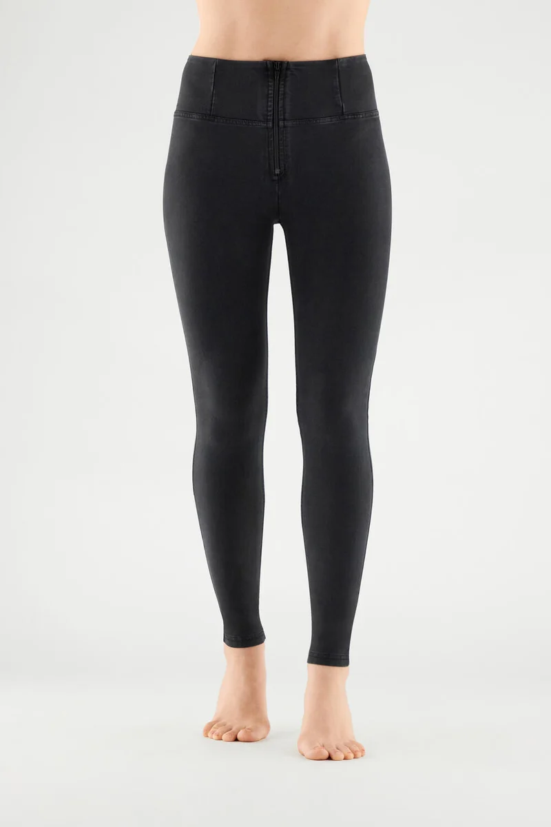 WR.UP Push-Up High Waist Skinny Denim Jeans - Denim Black - Black Seam