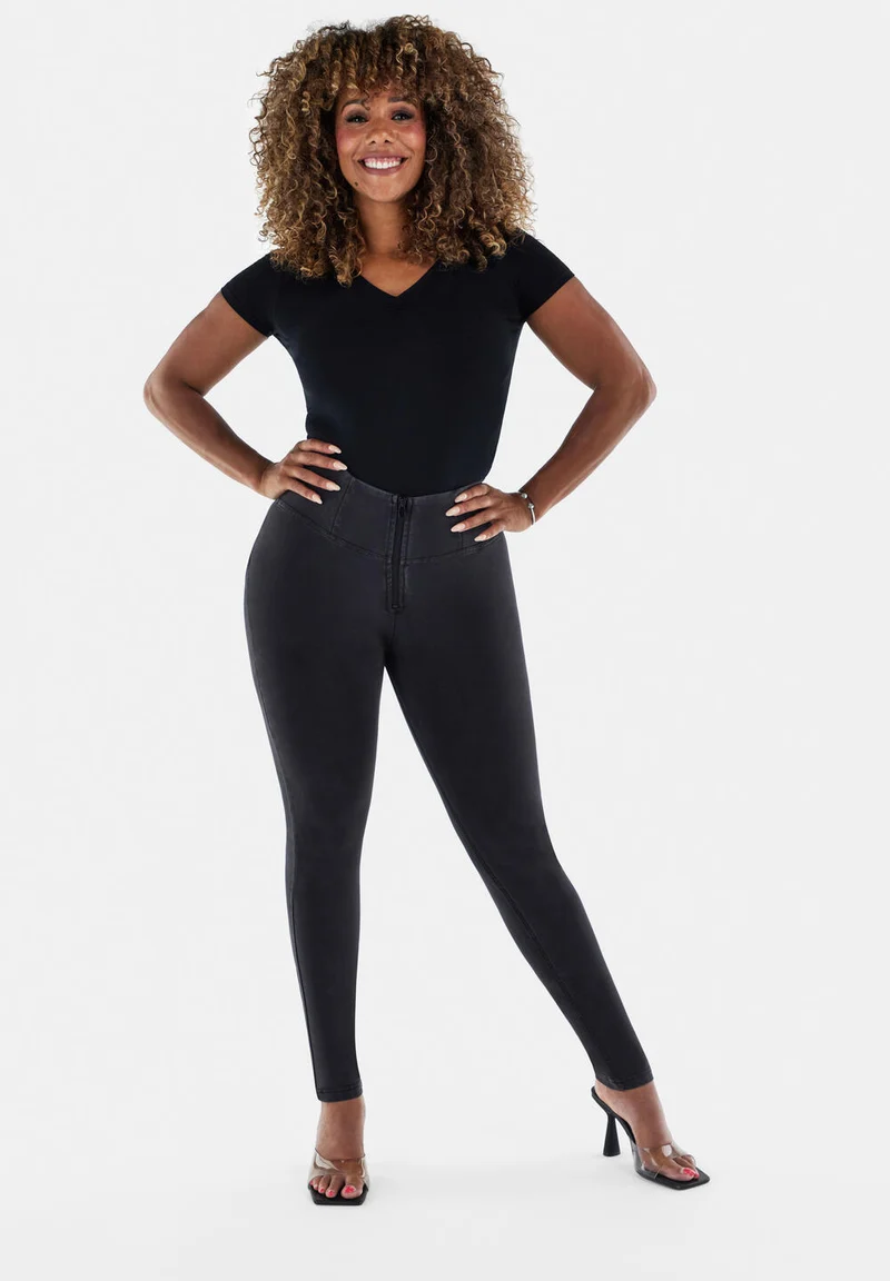 WR.UP Push-Up High Waist Skinny Denim Jeans - Denim Black - Black Seam