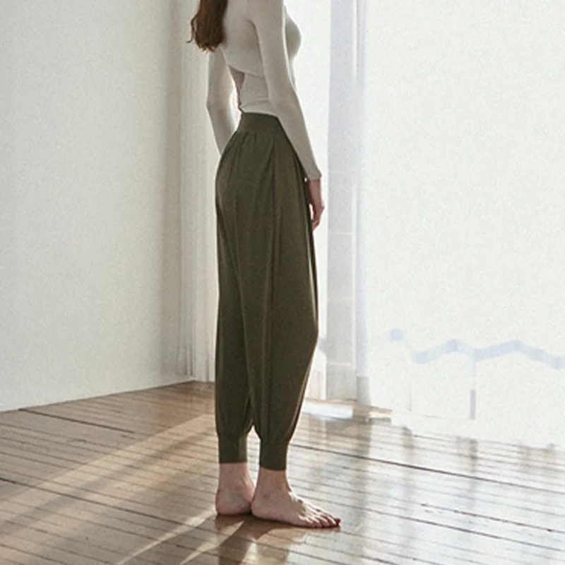 Olivenorma Ultra High Waist Pleated Loose Harem Jogger Yoga Damenhose