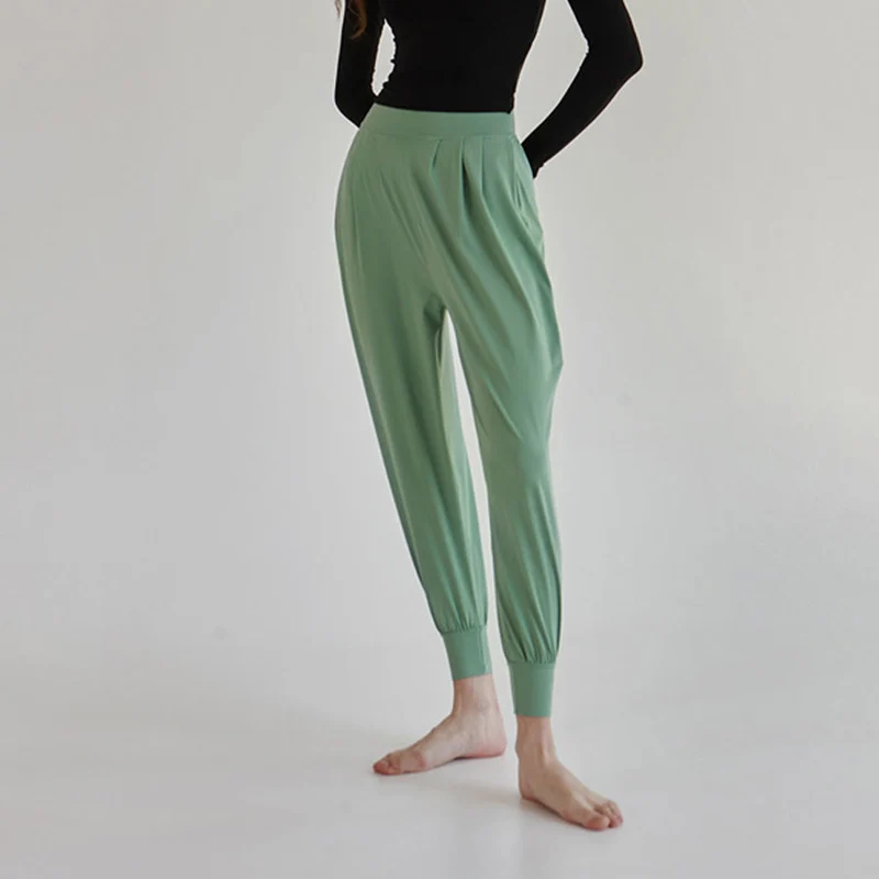 Olivenorma Ultra High Waist Pleated Loose Harem Jogger Yoga Damenhose