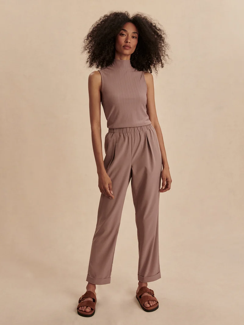 Lightweight Stretch Pleated Travel Pant Regular