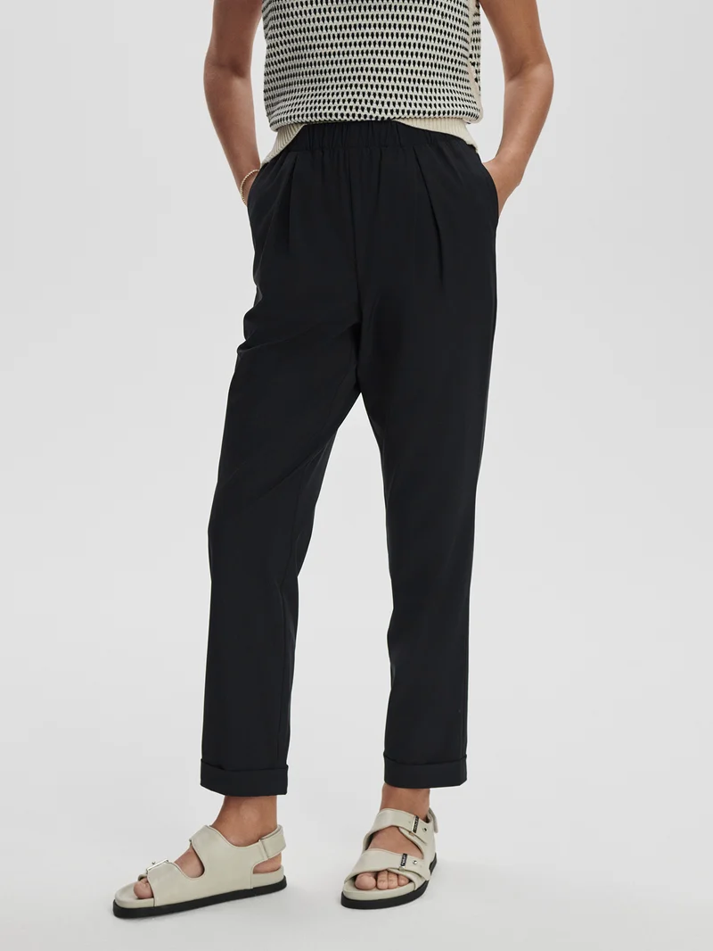 Lightweight Stretch Pleated Travel Pant Regular
