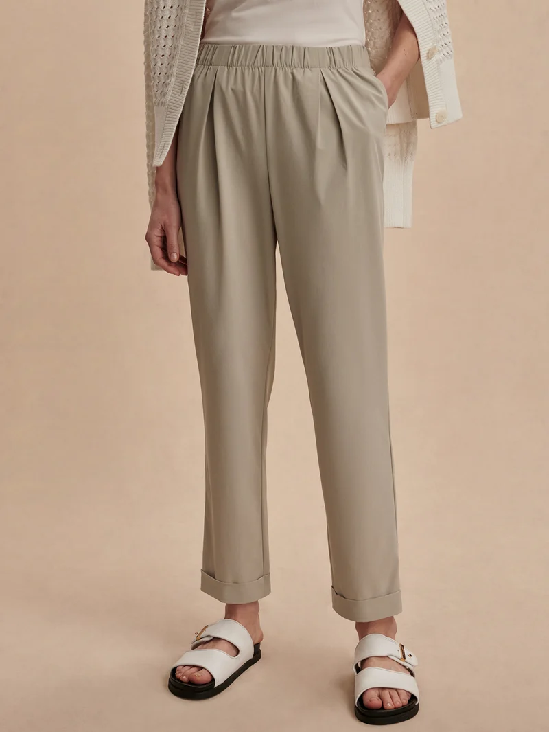 Lightweight Stretch Pleated Travel Pant Regular