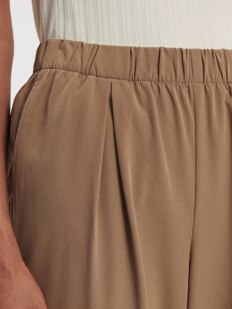 Lightweight Stretch Pleated Travel Pant Long