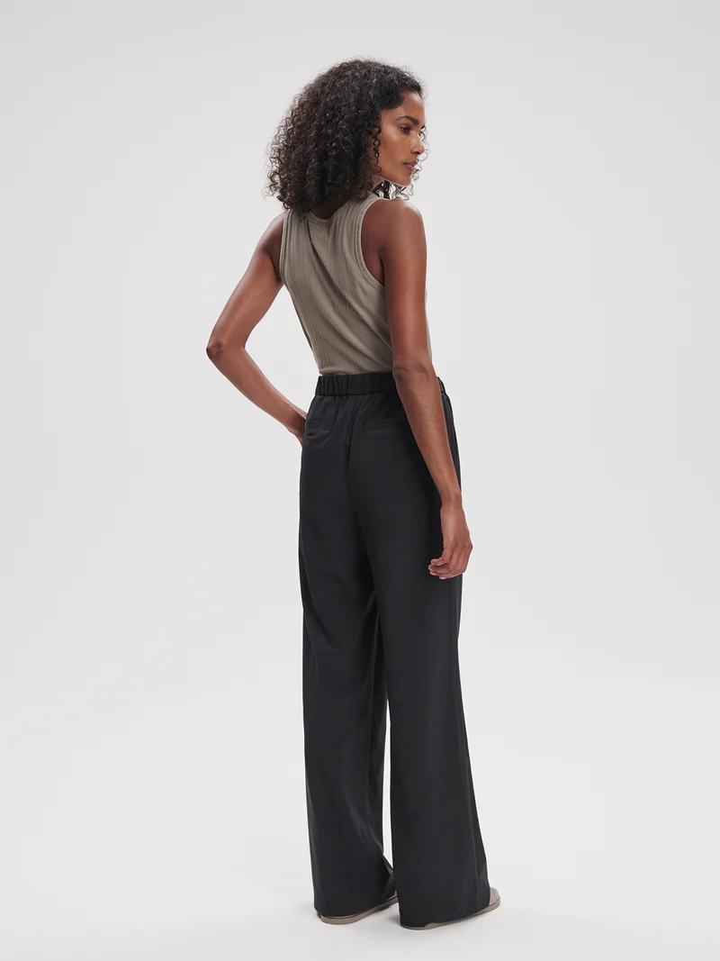 Lightweight Stretch Wide Leg Travel Pant Long