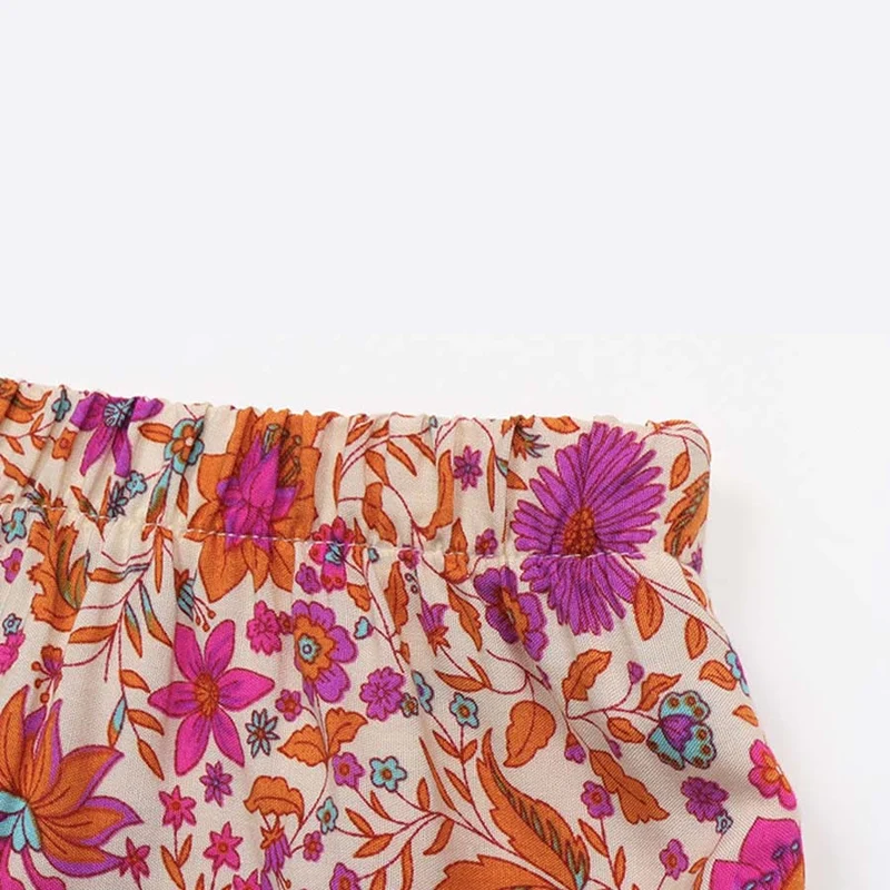 Olivenorma Boho-Maxikleid mit Blumenmuster, hoher Taille und Stufenrock, asymmetrischem Saum für Damen