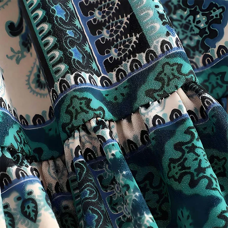 Olivenorma Boho-Maxikleid mit Paisley-Patchwork-Print, hoher Taille und Stufenrock für Damen