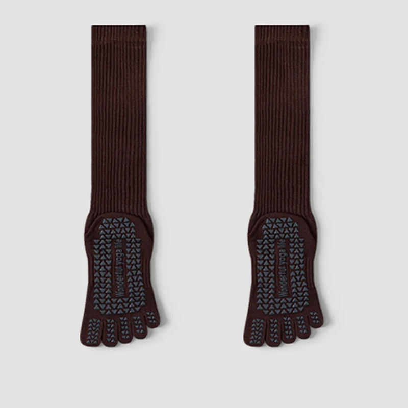 Olivenorma Mid-Calf Five-Toe Atmungsaktive Baumwoll-Yogasocken für Damen mit rutschfestem Griff, hygienischem Komfort und wadenhohem Schaft