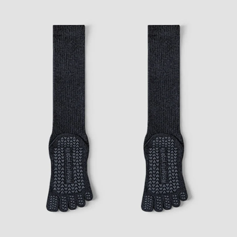 Olivenorma Mid-Calf Five-Toe Atmungsaktive Baumwoll-Yogasocken für Damen mit rutschfestem Griff, hygienischem Komfort und wadenhohem Schaft