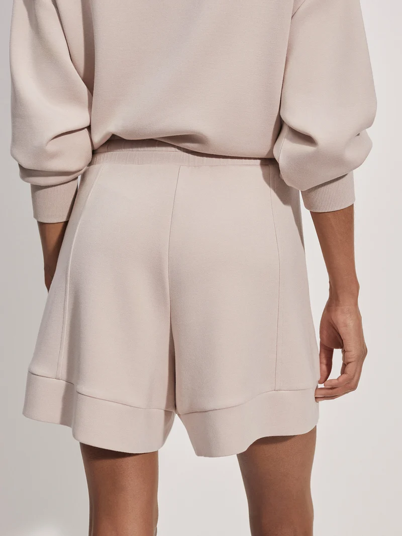 Alder High Rise Short 5.5