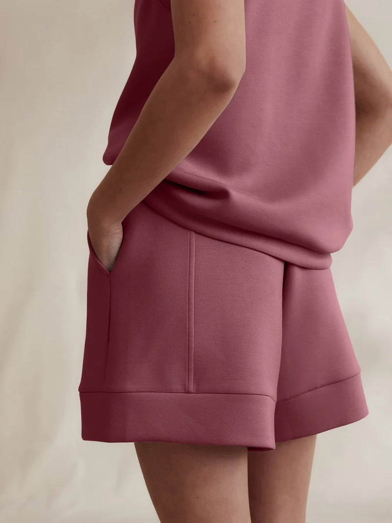 Alder High Rise Short 5.5