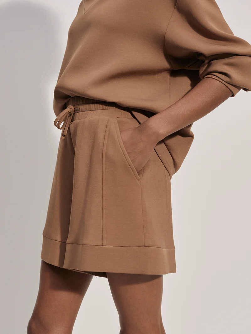Alder High Rise Short 5.5