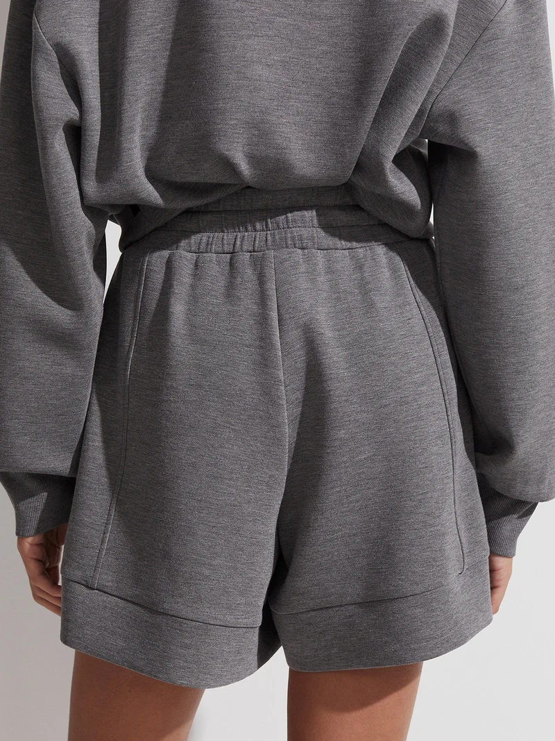 Alder High Rise Short 5.5
