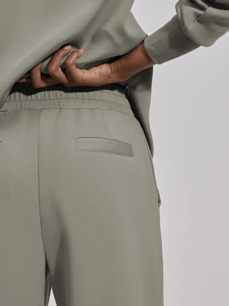 The Relaxed Pant 27.5