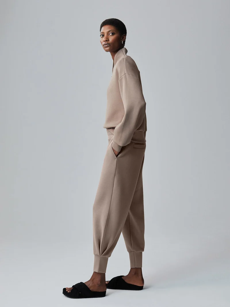The Relaxed Pant 25